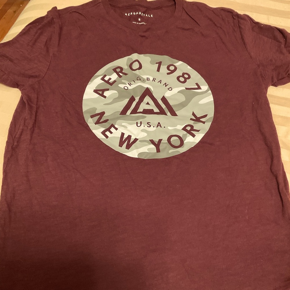 Men’s Aeropostale t-shirt